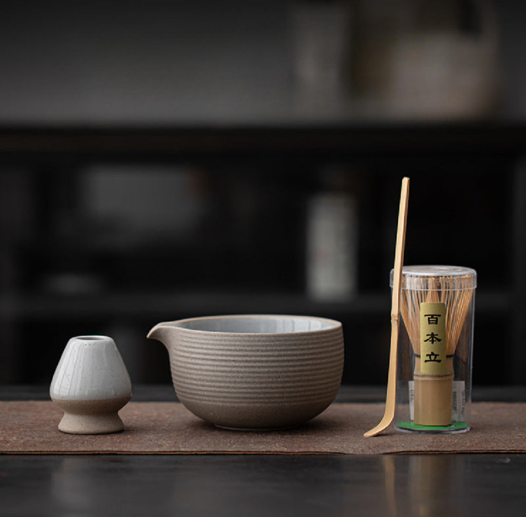 Matcha-Set aus reinem Ton